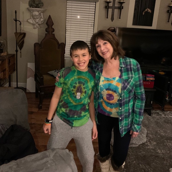 Meet your Posher, Kathy - Picture 1 of 3